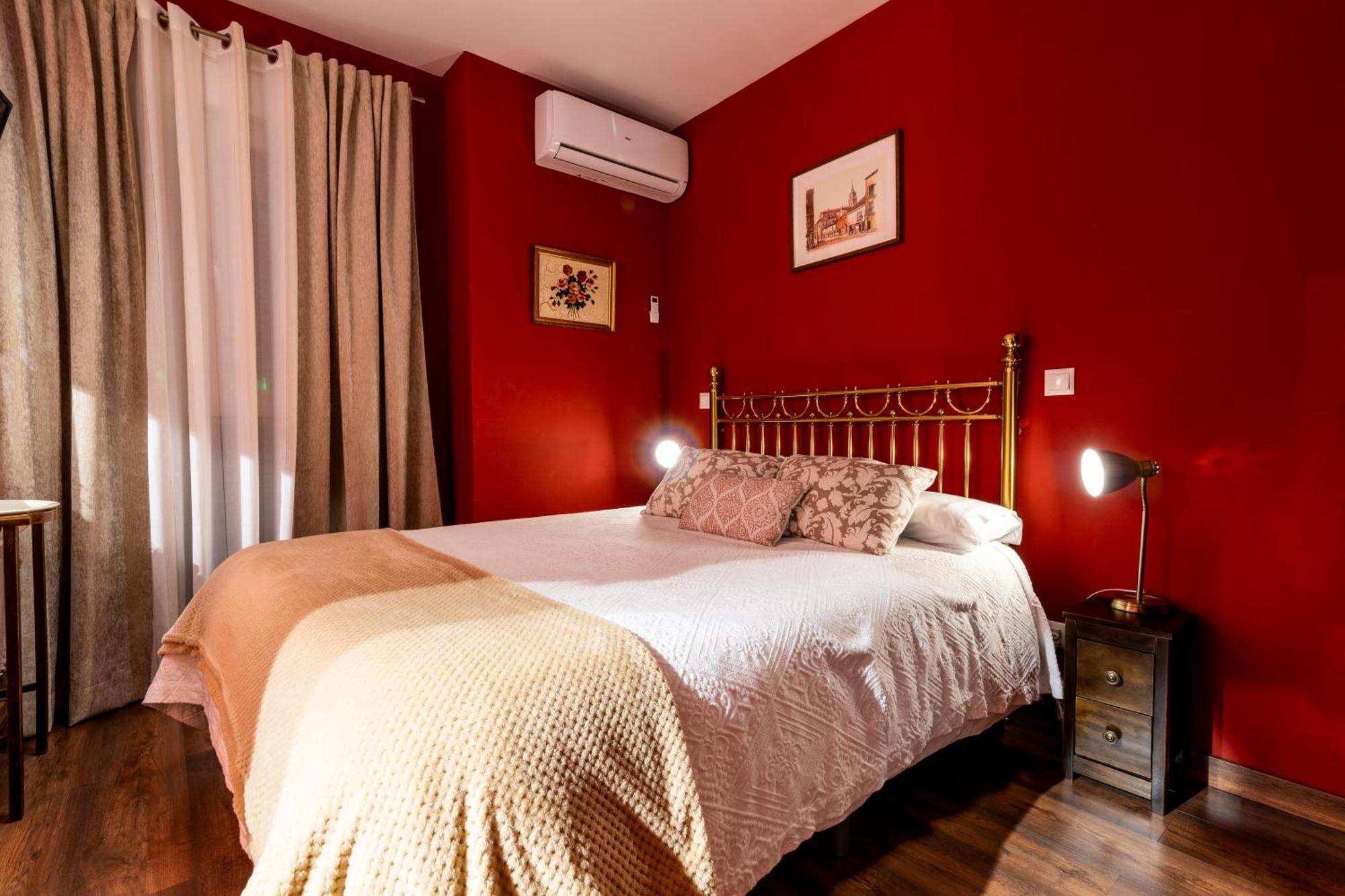 Apartamento Mikaela Alcala De Henares Bagian luar foto