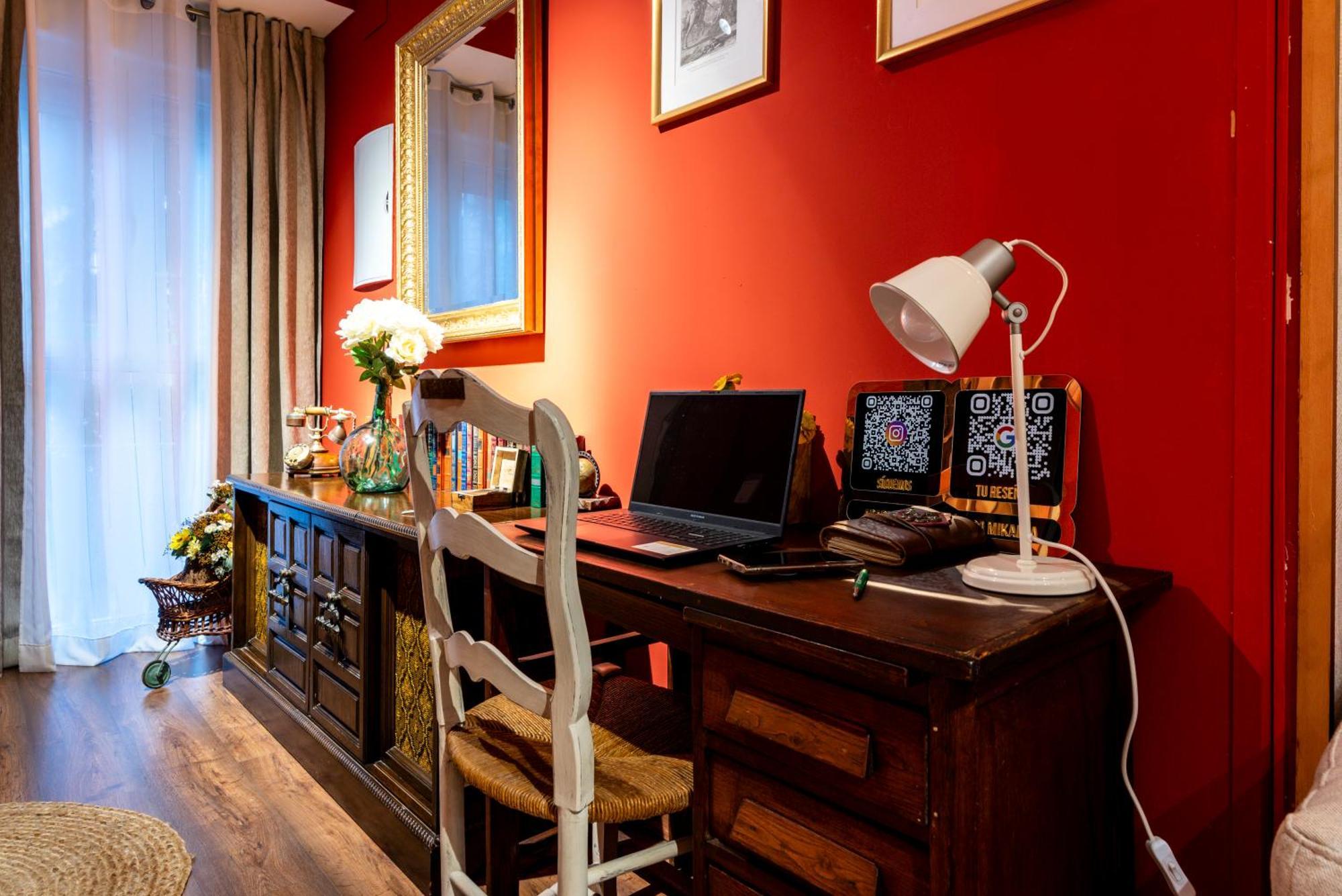 Apartamento Mikaela Alcala De Henares Bagian luar foto