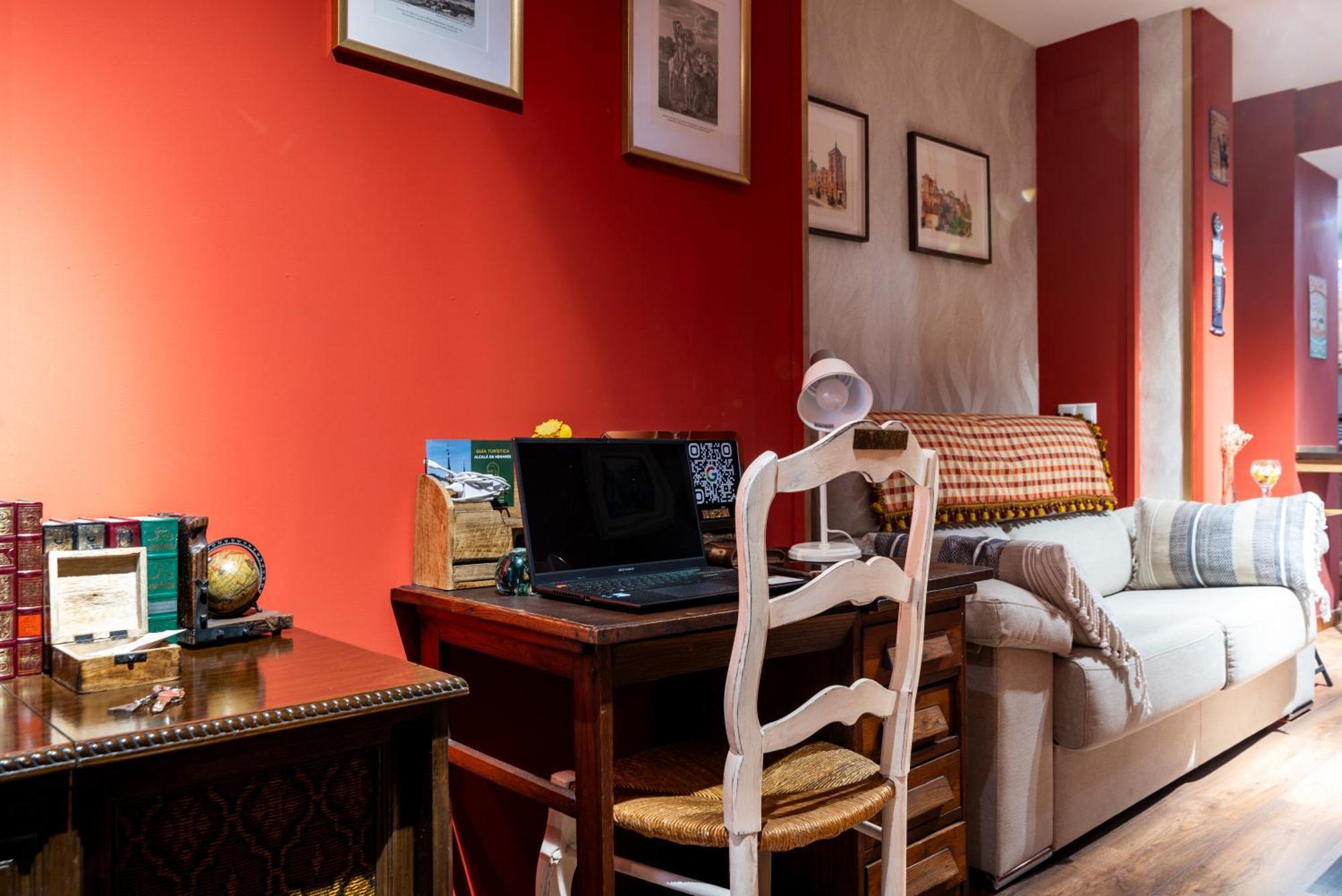 Apartamento Mikaela Alcala De Henares Bagian luar foto
